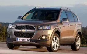 CAPTIVA 5 siddepladser / manuel gear