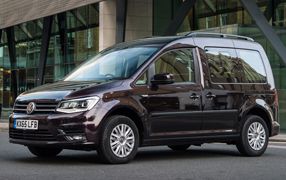 CADDY LIFE 5 siddepladser