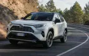 RAV 4 og RAV 4 Hybrid 5 døre