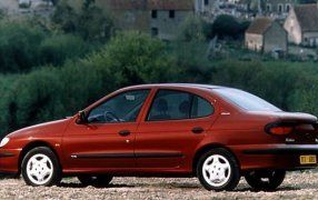 MEGANE 1 sedan