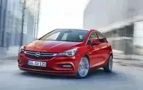 ASTRA K - sedan / 3 nakkestøtter bag